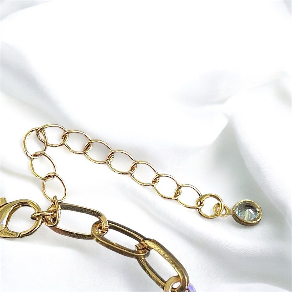 Women’s gold stainless steel paperclip 6.5 inch bracelet - with 2 inch extender - Picture 4 of 5